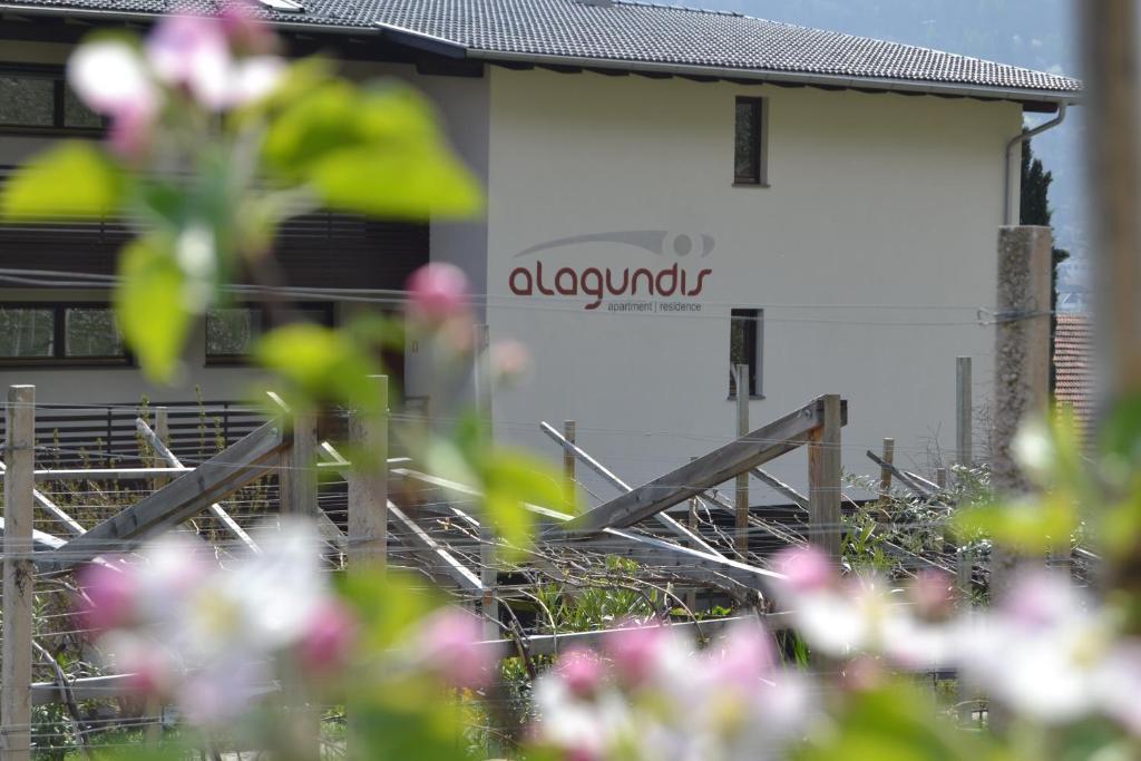 Alagundis Apartment Residence Lagundo Exterior foto